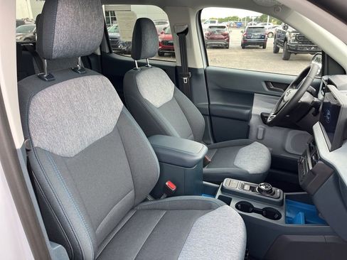 New 2025 Ford Maverick XLT w/ XLT Luxury Package image 15