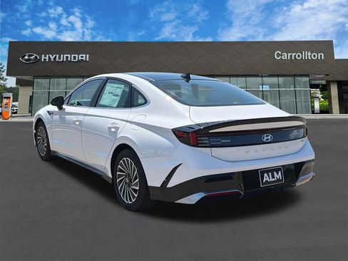 New 2026 Hyundai Sonata SEL FWD image 8