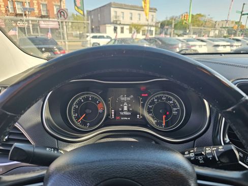 Used 2020 Jeep Cherokee Latitude Plus w/ Cold Weather Group image 22