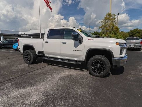 Used 2023 Chevrolet Silverado 2500 LTZ AWD/4WD image 12