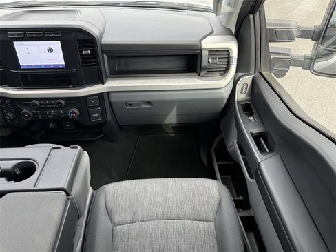 Used 2023 Ford F250 XL w/ STX Appearance Package image 16
