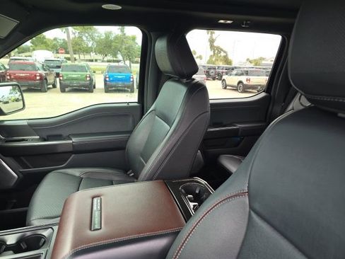 Used 2021 Ford F150 Lariat w/ Equipment Group 502A High image 8