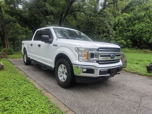 Used 2018 Ford F150 XLT w/ Trailer Tow Package AWD/4WD image 2
