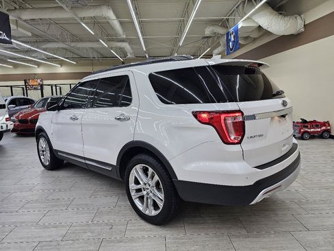 Used 2017 Ford Explorer Limited image 9