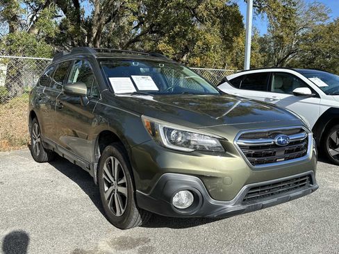 Used 2018 Subaru Outback 2.5i Limited image 4