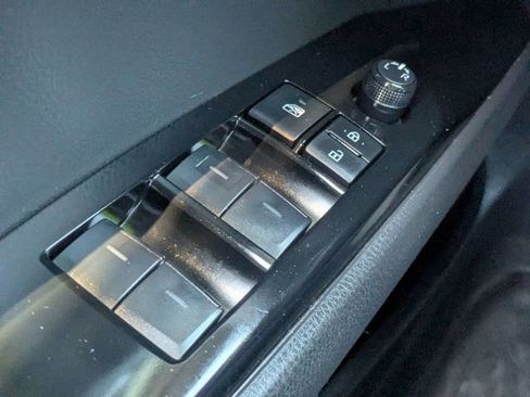 Used 2025 Toyota Camry SE FWD image 22