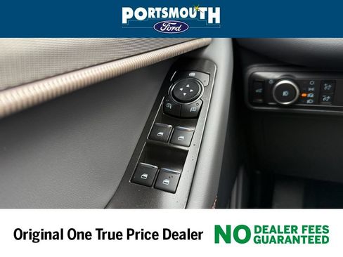 New 2026 Ford Explorer Active w/ Active Comfort Package AWD/4WD image 30
