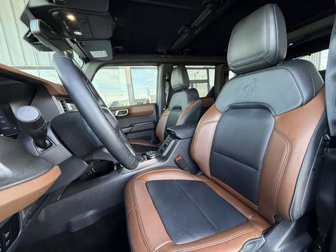 Used 2024 Ford Bronco Outer Banks image 15
