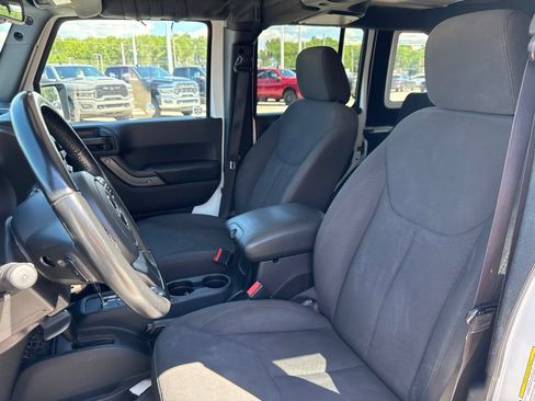 Used 2017 Jeep Wrangler Unlimited Sport w/ Quick Order Package 24S AWD/4WD image 50