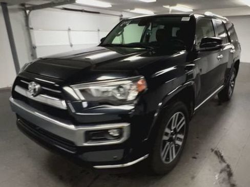 Used 2023 Toyota 4Runner Limited AWD/4WD image 4