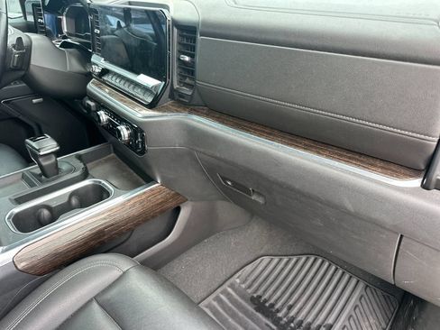 Used 2022 GMC Sierra 1500 Elevation RWD image 15
