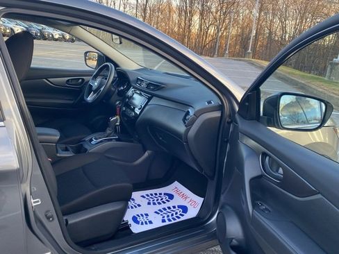 Certified 2021 Nissan Rogue Sport S image 28