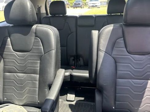 Used 2022 Kia Telluride SX w/ SX Prestige Package AWD/4WD image 8