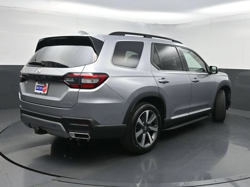 Used 2024 Honda Pilot Elite image 27