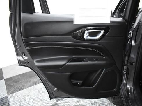 Used 2022 Jeep Compass Altitude image 19