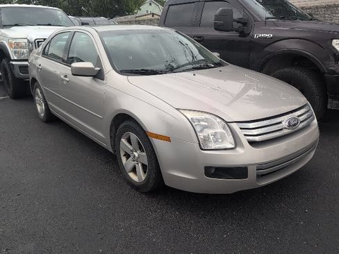Used 2008 Ford Fusion SE FWD image 1