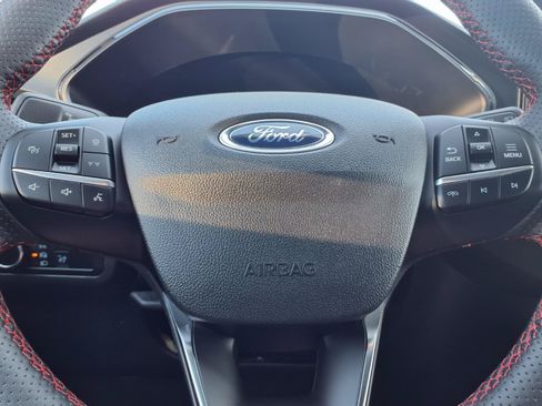 Used 2024 Ford Escape ST-Line w/ Tech Pack #1 AWD/4WD image 16