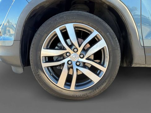 Used 2017 Honda Pilot Touring image 18