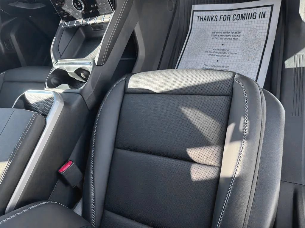 New 2027 GMC Terrain Denali w/ LPO, Floor Liner Package AWD/4WD image 15