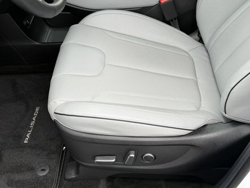 Used 2025 Hyundai Palisade SEL FWD image 43