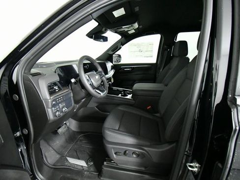 New 2026 Chevrolet Tahoe LS image 5