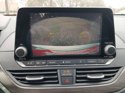 Used 2024 Nissan Altima 2.5 SV image 20