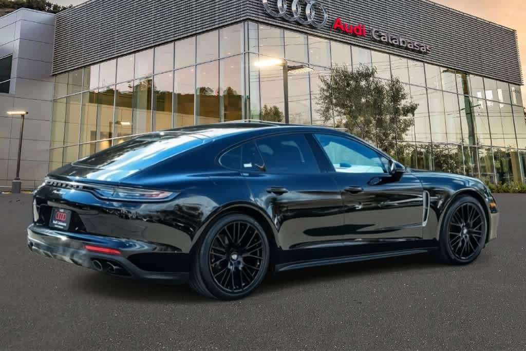 Used 2023 Porsche Panamera RWD image 4
