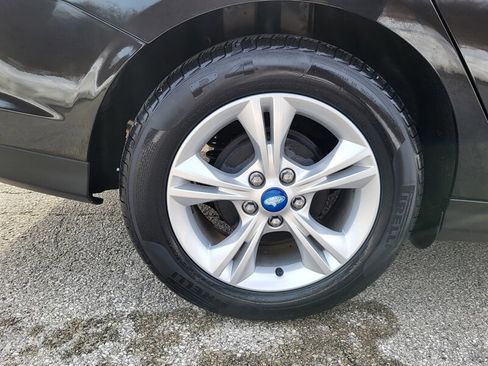 Used 2013 Ford Focus SE image 32