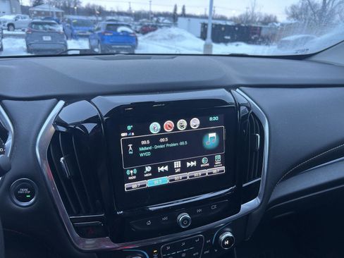 Used 2019 Chevrolet Traverse LT image 10