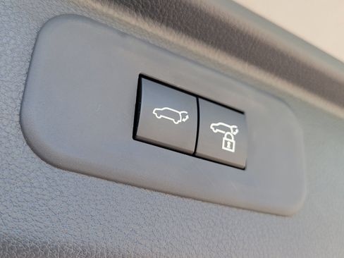Used 2026 Toyota Grand Highlander AWD Hybrid image 9