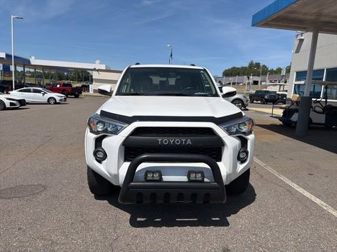 Used 2021 Toyota 4Runner SR5 Premium w/ Moonroof Package image 16