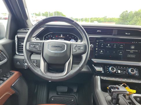 Used 2025 GMC Sierra 1500 Denali Ultimate AWD/4WD image 18