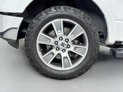 Used 2014 Ford F150 Lariat w/ Equipment Group 502A Luxury AWD/4WD image 9