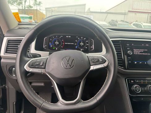 Used 2023 Volkswagen Atlas SE FWD image 11