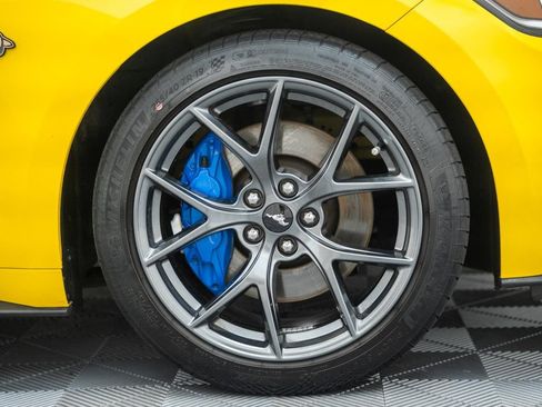 Used 2015 Ford Mustang GT Premium w/ Equipment Group 401A RWD image 18