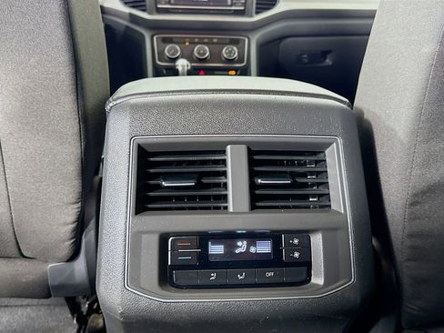 Used 2018 Volkswagen Atlas S FWD image 29