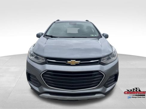 Used 2019 Chevrolet Trax LT w/ LT Convenience Package image 10