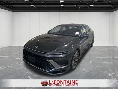 Certified 2025 Hyundai Sonata SEL FWD image 1