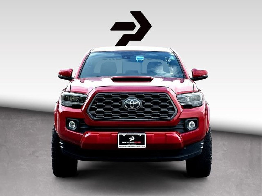 Used 2021 Toyota Tacoma TRD Sport w/ Technology Package AWD/4WD image 3