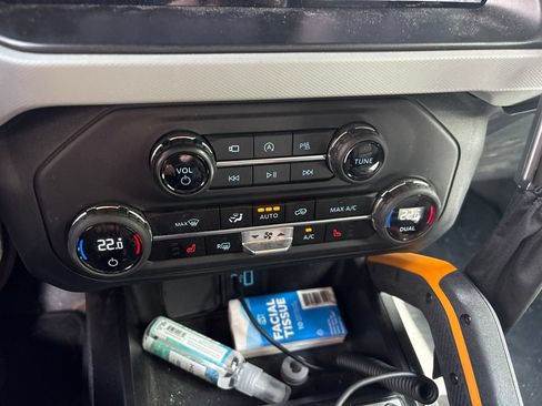 Used 2023 Ford Bronco Badlands w/ Sasquatch Package AWD/4WD image 20