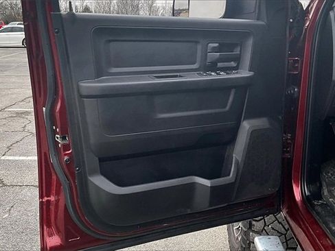 Used 2018 RAM 3500 Tradesman w/ Chrome Appearance Group image 21