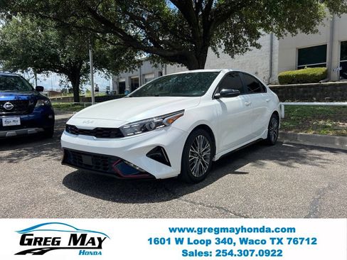 Used 2023 Kia Forte GT-Line w/ GT-Line Premium Package FWD image 3