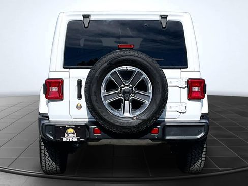 Used 2022 Jeep Wrangler Unlimited Sahara w/ LED Lighting Group AWD/4WD image 5