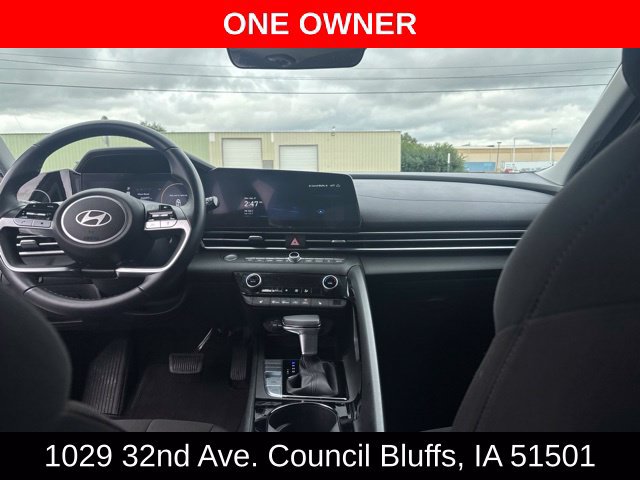 Used 2024 Hyundai Elantra SEL w/ Convenience Package FWD image 11