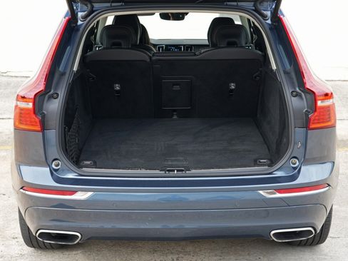Used 2021 Volvo XC60 T8 Inscription Expression w/ Premium Package AWD/4WD image 10