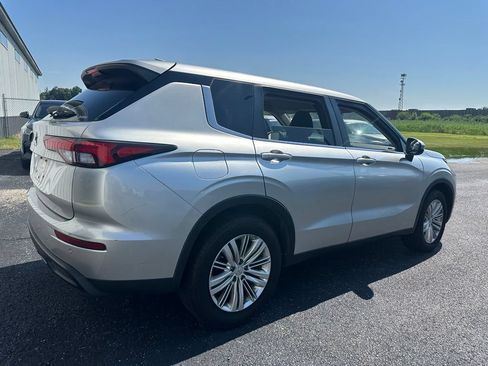 Used 2022 Mitsubishi Outlander ES AWD/4WD image 8