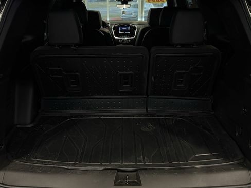 Used 2023 Chevrolet Traverse High Country image 26