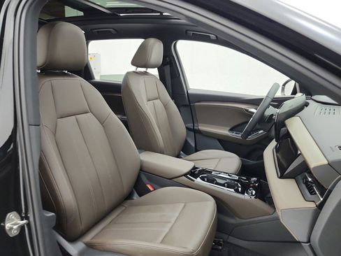 Used 2025 Audi Q6 e-tron Premium Plus w/ Premium Plus image 21