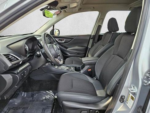 Used 2024 Subaru Forester Premium AWD/4WD image 18