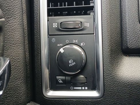 Used 2023 RAM 1500 Classic Warlock w/ Electronics Group image 9